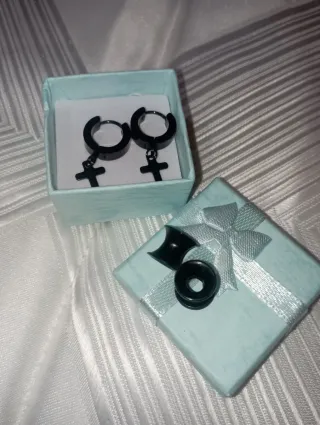 Pendientes aro cruz y dilatadores