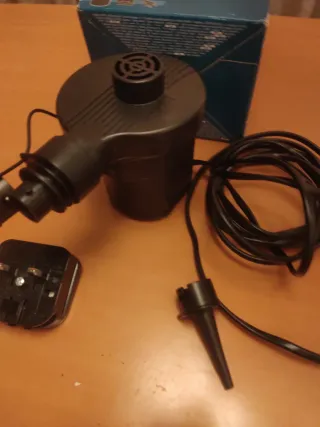 Bomba de aire eléctrica Quechua