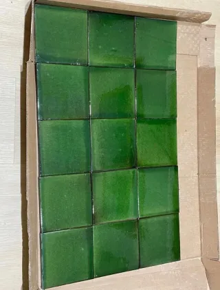 27 azulejos antiguos verdes brillantes