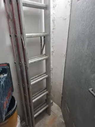 Escalera aluminio 3 cuerpos