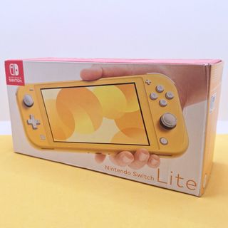 Nintendo Switch Lite Gialla Console Portatile