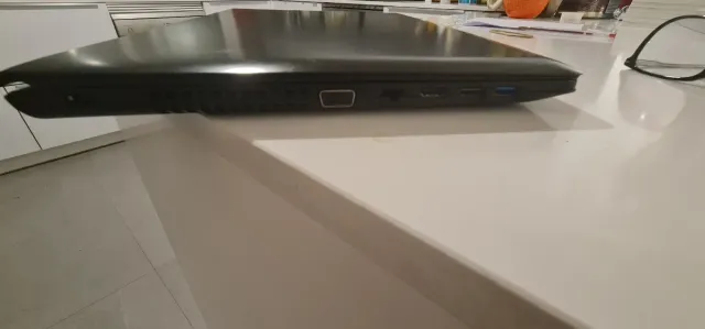 Portátil Lenovo Negro