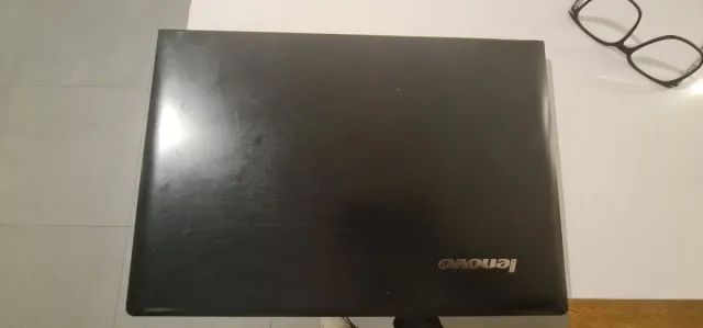 Portátil Lenovo Negro