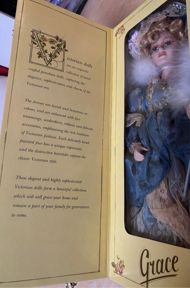 Bambola Grace Victorian Dolls