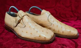Zapatos Mauri Beige Piel de Avestruz Hebilla
