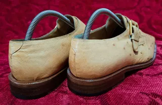 Zapatos Mauri Beige Piel de Avestruz Hebilla