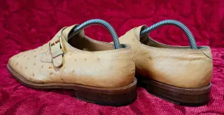 Zapatos Mauri Beige Piel de Avestruz Hebilla
