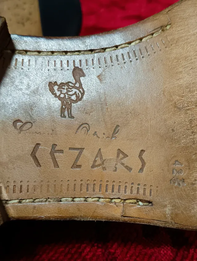 Scarpe Mauri Beige Pelle di Struzzo con Fibbia