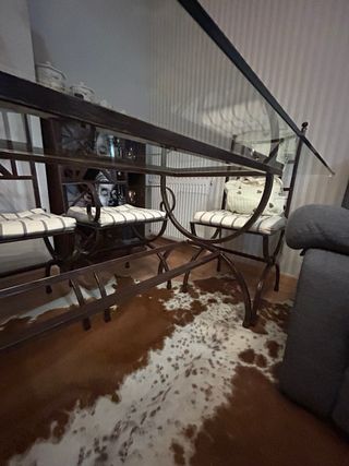 Mesa de cristal y metal con 6 sillas