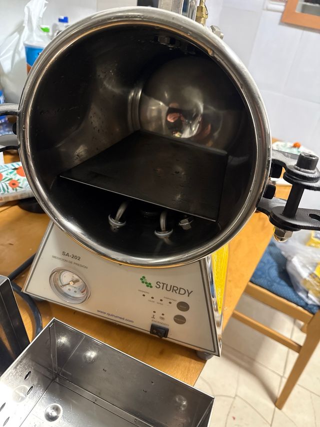 Autoclave Esterilizador Vapor SA-202 Quirumed