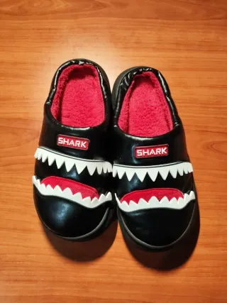 SHARK - Chanclas para casa