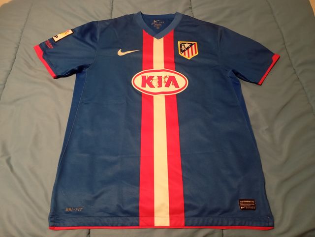 Camiseta Atlético de Madrid 2010/2011.