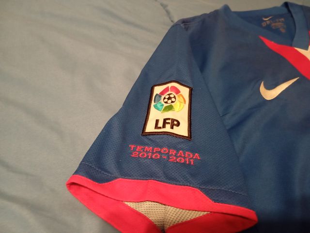 Camiseta Atlético de Madrid 2010/2011.