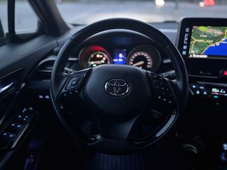 Toyota C-HR 2019