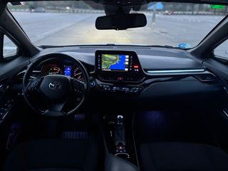 Toyota C-HR 2019