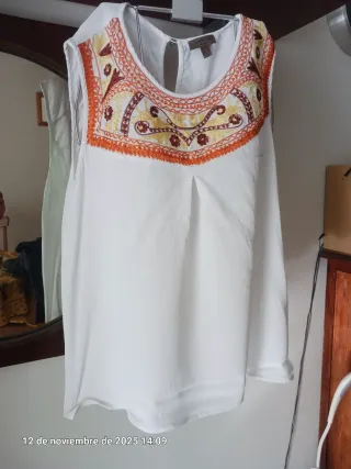 Blusa Cortefiel Bordada Talla XL