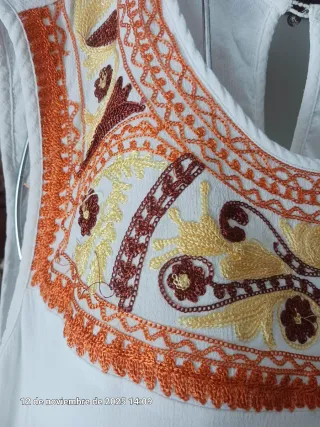 Blusa Cortefiel Bordada Talla XL