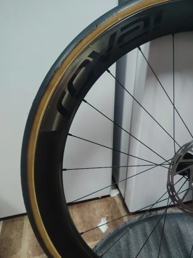 Ruedas de carbono Novatec R5