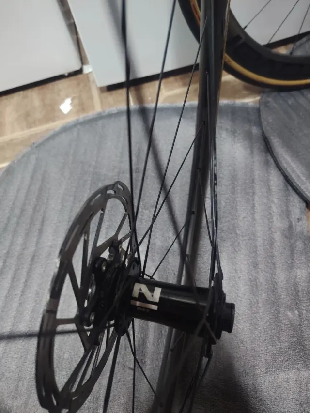 Ruedas de carbono Novatec R5