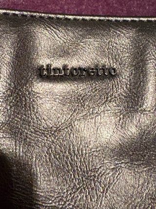 Bolso de hombro negro con cadena