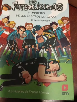 Los futbolisimos.El misterio de los árbitros