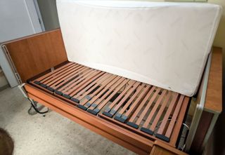 Cama geriátrica eléctrica articulada + colchón