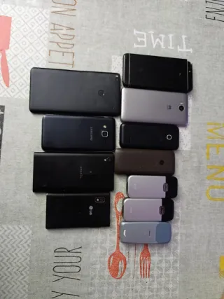 Lote móviles para piezas (Huawei, LG, Samsung, Son