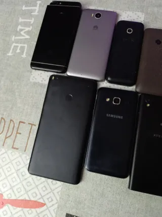 Lote móviles para piezas (Huawei, LG, Samsung, Son