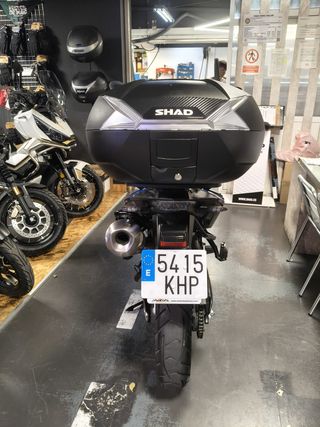 BMW F700GS del 2018 con suspensión electrónica