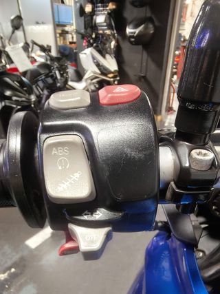 BMW F700GS del 2018 con suspensión electrónica