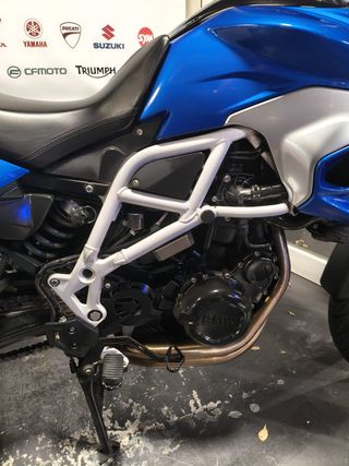BMW F700GS del 2018 con suspensión electrónica