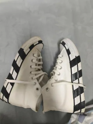 Converse Chuck Taylor x Off-White