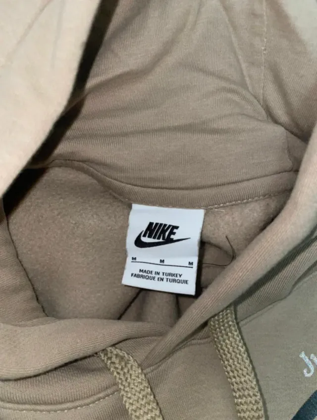 Sudadera Nike Beige y Negra