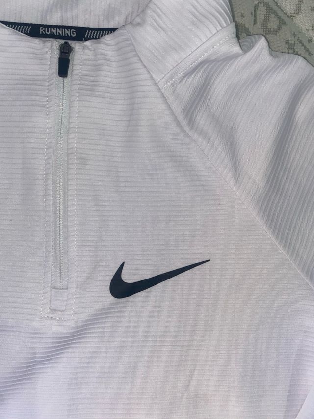 Conjunto Sudadera Nike Negra y Blanca