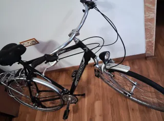 Bicicleta Avenue Calypso XL Negra