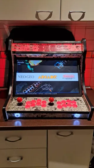 Máquina Arcade Retro SEGA Hecha a Mano