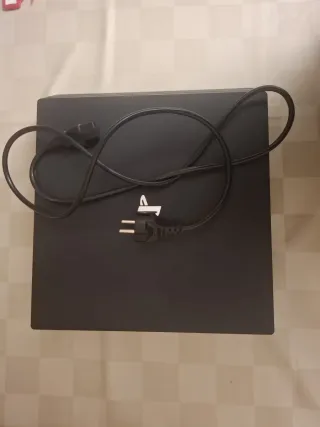 PS4 Pro 1TB Sony Negra amb dos comandaments