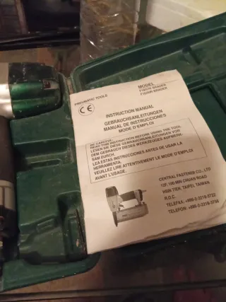 Clavadora Neumática EZ-Fasten