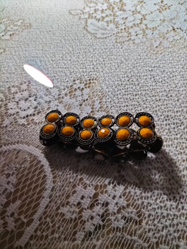 Pulsera elástica con piedras naranjas