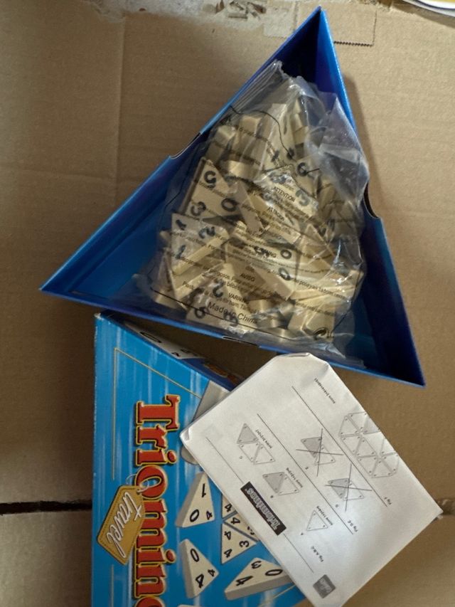 Triominos Travel Juego de Mesa