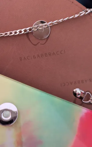 Pochette Baci & Abbracci multicolore