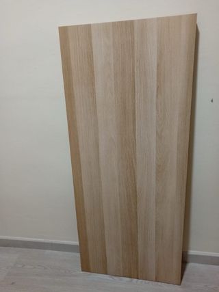 Cama y cabecero de madera