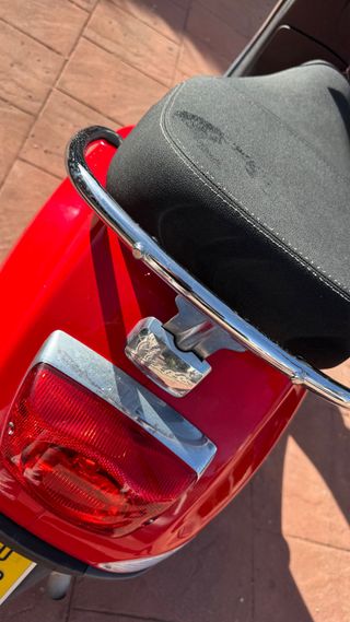 Vespa LX 50 con muy buen estado.