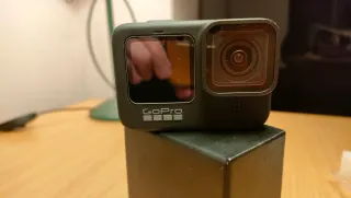 GoPro Hero 9 con gabbia