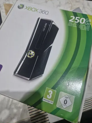 Xbox 360 250GB