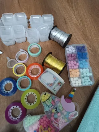 Lote manualidades: pegatinas, cintas, abalorios