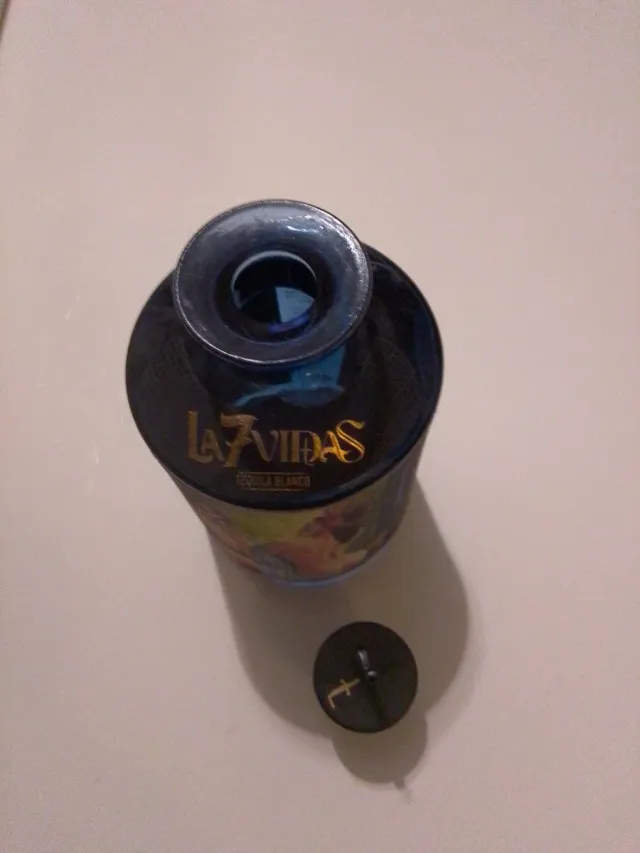 Bottiglia vuota La 7 Vidas Tequila Blanco