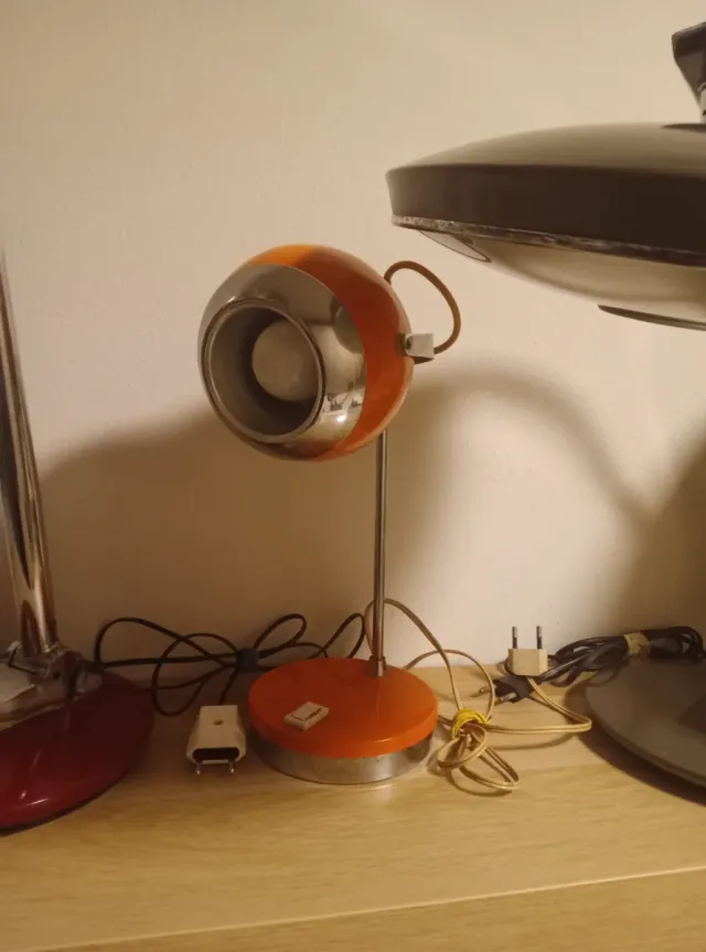 Lampada Space Age Eyeball Cromato/Arancione.