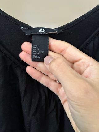 Vestito lungo nero con volant