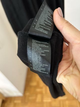 Vestito lungo nero con volant